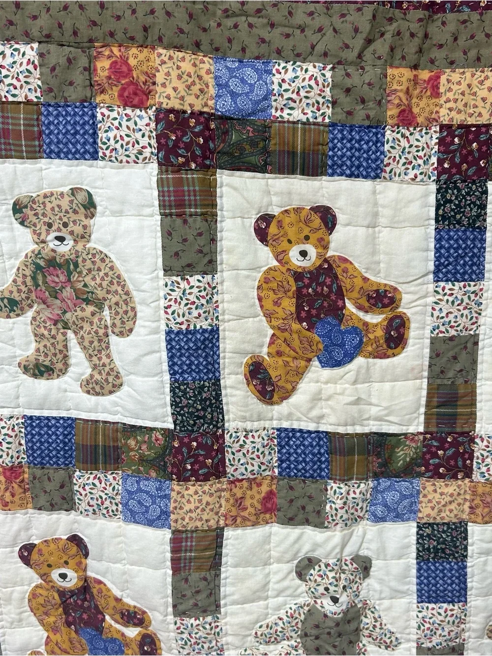 Vintage Teddy Bear Quilted Quilt Blanket 50x60 Nursery Read Description